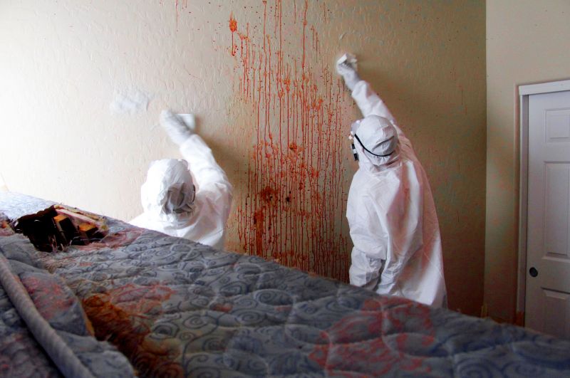 Protected cleaners treating biological contamination after a suicide